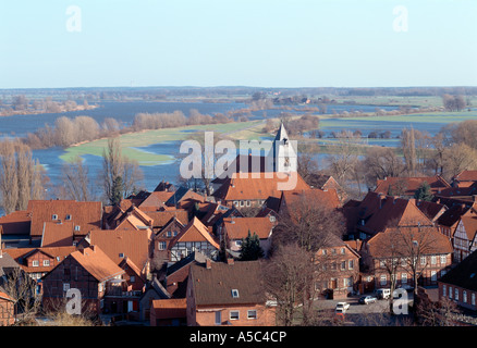 Hitzacker bei Elbehochwasser, Blick vom Weinberg Banque D'Images