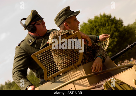 La DEUXIÈME GUERRE MONDIALE re adoption armoured division dans le Kent Banque D'Images