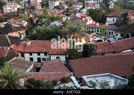 Tuiles toit rouge et de maisons de la vieille ville de Kaleici Antalya Banque D'Images