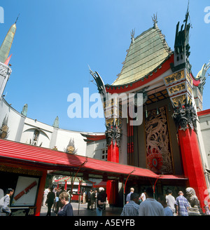 Le Grauman's Chinese Theatre (maintenant le Théâtre chinois de Grauman), Hollywood, Los Angeles, Californie, USA Banque D'Images