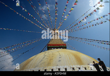 Les yeux de Bouddha célèbre peint sur stupa, temple Swayambunath, Népal Banque D'Images