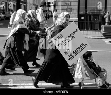 Mais l'Iraq Pro démonstration anti Saddam Londres Banque D'Images