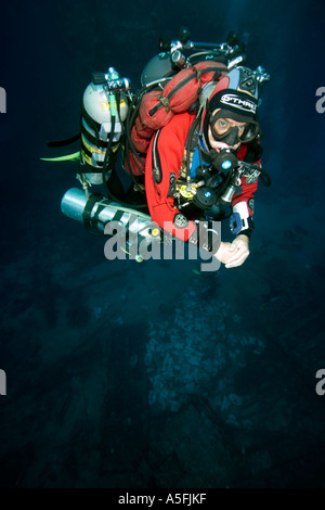 Leigh Cunningham en préparation pour le record du monde de plongée profonde épave Yolanda Reef Sharm Egypte 1105 Banque D'Images