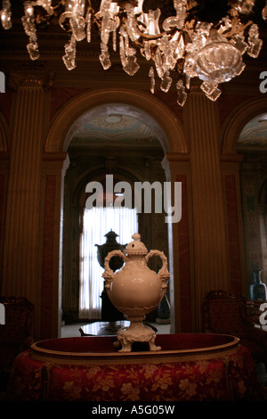 Détail de l'intérieur du palais de Dolmabahçe, À ISTANBUL, TURQUIE Banque D'Images