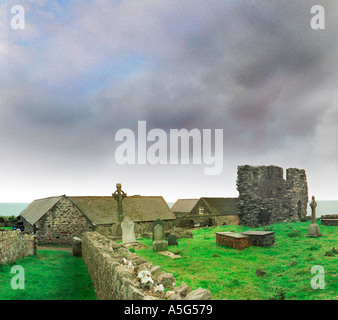 Bardsey Island Abbey la baie Cardigan rea irlandais de Galles U K Europe Ynys Enlli Péninsule Lleyn Banque D'Images