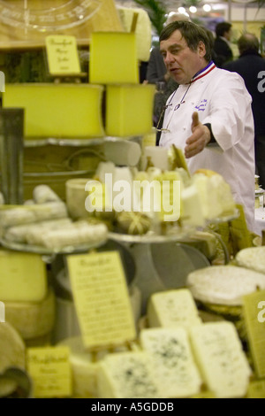 L'un des lauréats 2004 du Meilleur ouvrier de France section fromage Paris Salon de l'agriculture 2004 Banque D'Images