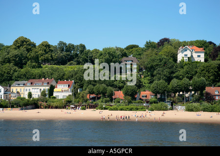 Plage de la rivière de l'Elbe à Hambourg Banque D'Images