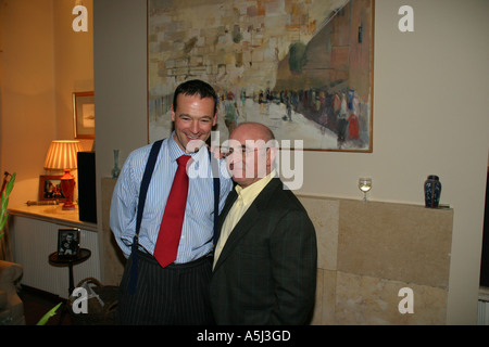 Bob Hoskins et Simon Gerard McDonald ambassadeur britannique en Israël Janvier 2006 Banque D'Images