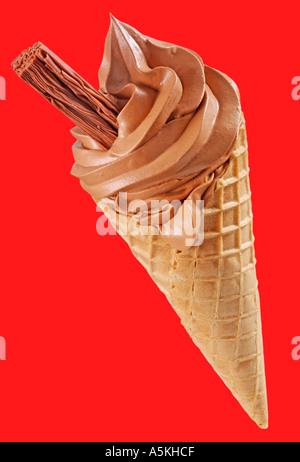 Cornet de crème glacée au chocolat sur Banque D'Images