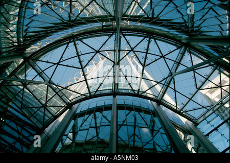 Jusqu'à à partir de l'atrium de Citypoint office tower dans Broadgate London UK EC1 EC2 Banque D'Images