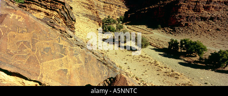 Rock Carvings Ukas Maroc Banque D'Images