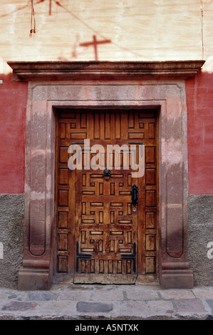 La porte de la chambre à Recreo street à Paseo del Chorro, San Miguel de Allende, Mexique Banque D'Images