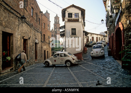 Les taxis de Volkswagen Street près de Plaza Borda à Taxco, Etat de Guerrero, Mexique Banque D'Images