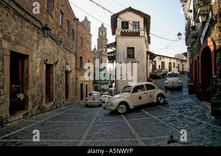 Les taxis de Volkswagen Street près de Plaza Borda à Taxco, Etat de Guerrero, Mexique Banque D'Images