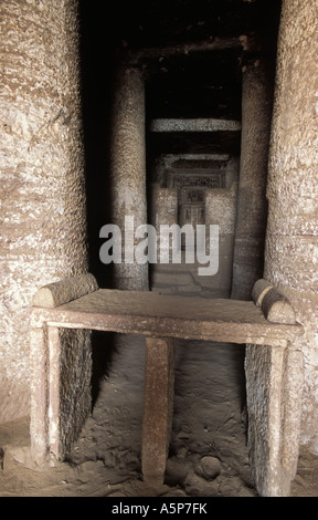 Offrant une table, tombeau de Mekhu, les tombeaux des nobles, Assouan, Egypte Banque D'Images