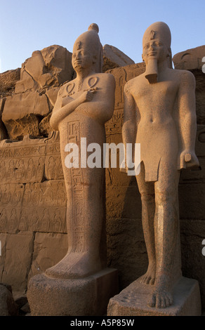 Temple de Karnak, statues en cachettes, Luxor, Egypt Banque D'Images