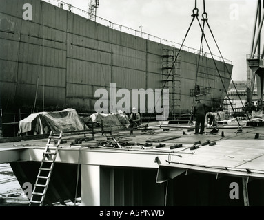 Chantier naval Dock Smiths Teesside 1986 avant la fermeture en février 1987 Le Nord îles était le dernier navire construit au chantier Banque D'Images