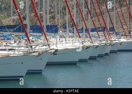 Yachts dans Kremik Marina Marina Kremik Croatie Yachts en Croatie Banque D'Images