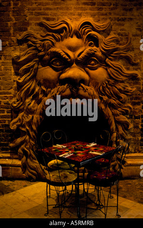 Londres 1994 BBB Beach Blanket Babylon UN RESTAURANT GOTHIQUE DANS Notting Hill Banque D'Images