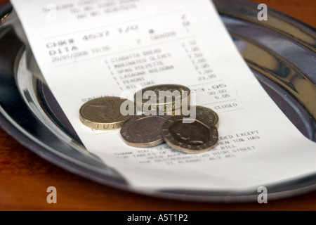 A l'extrémité gauche sur un plat dans un restaurant. Banque D'Images