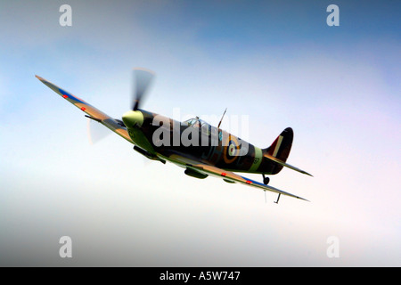 Royal Airforce Seconde Guerre mondiale chasseur Spitfire avion Vol la bataille d'Angleterre Banque D'Images