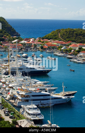 Yachts amarrés à Gustavia, Saint-Barth Banque D'Images