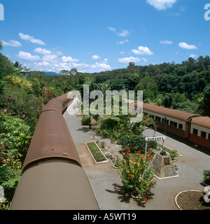 Les trains dans la gare de Kuranda, Atherton, Nord du Queensland, Australie Banque D'Images