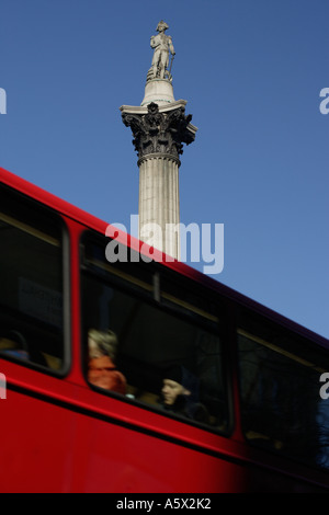 La Colonne Nelson de Trafalgar Square London England UK Banque D'Images