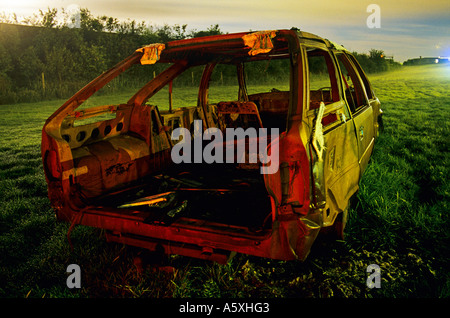 Voiture peinte avec flash de couleur de nuit Long Expsure Wiltshire, UK Banque D'Images