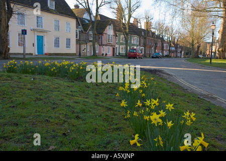 Maisons de marchands sur la chaussée, Horsham West Sussex, Royaume-Uni. L'une des plus anciennes rues de la ville de Horsham. Banque D'Images