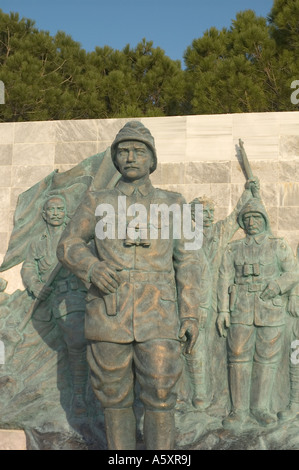 Une statue de Mustafa Kemal Ataturk dans un mémorial de guerre turc sur la péninsule de Gallipoli, en Turquie Banque D'Images