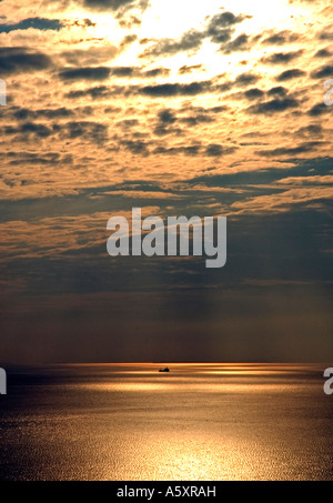 Une vue sur le détroit des Dardanelles, vue de la péninsule de Gallipoli, en Turquie Banque D'Images