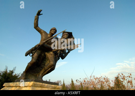 Une sculpture commémorative de trois soldats turcs sur la péninsule de Gallipoli, en Turquie Banque D'Images