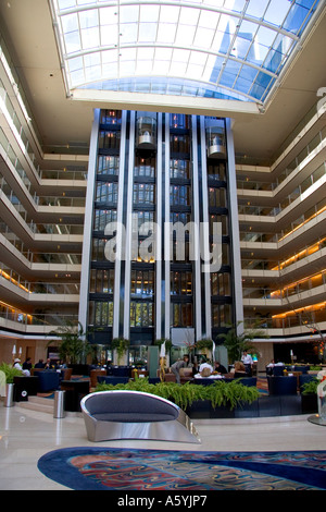 Intérieur de l'hôtel Hilton hall de l'hôtel à Puerto Modero, Buenos Aires, Argentine. Banque D'Images