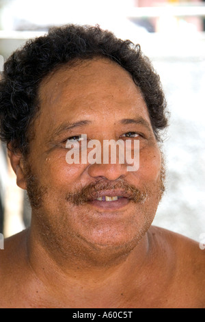 Portrait d'un homme de Tahiti à Papeete sur l'île de Tahiti Banque D'Images