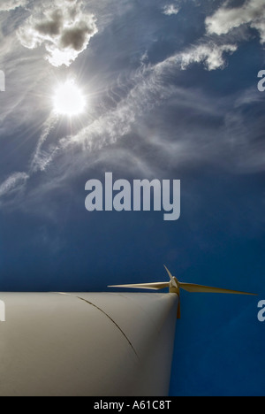 Les énergies renouvelables - l'énergie éolienne et solaire, Nordfriesland, Schleswig-Holstein, Allemagne Banque D'Images