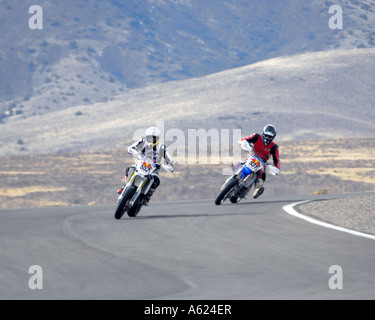 La pratique de la course de SuperCross Reno Fernley racetrack le 5 février 2007 Banque D'Images