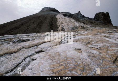 L'Ol Doinyo Engai carbonate active volcano près du lac Natron en Tanzanie Banque D'Images