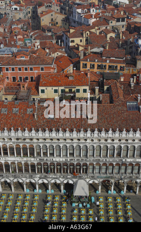 La Place Saint Marc Venise Italie Vue aérienne de la tour Campanile Banque D'Images
