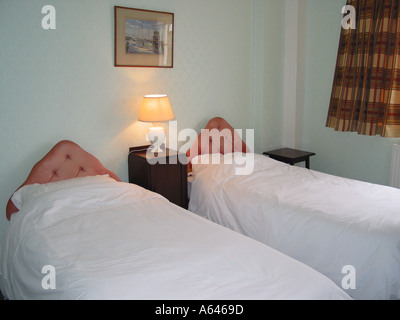 Plus typiquement anglais Guest House Bed and Breakfast chambres Grande-bretagne Angleterre scène Banque D'Images