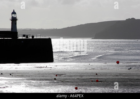 Le phare de St Ives Harbour dans Corrnwall, sud-ouest de l'Angleterre Banque D'Images