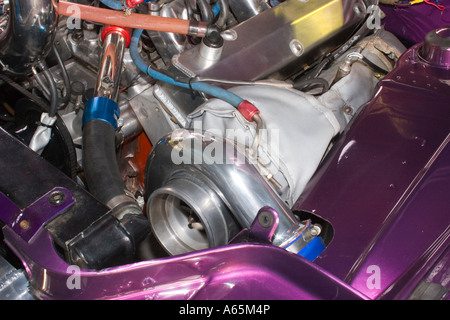 Sur le rendement du turbocompresseur modification V8 moteur Chrysler Banque D'Images