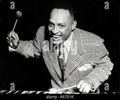 LIONEL HAMPTON--nous à propos de musicien de jazz 1940 Banque D'Images