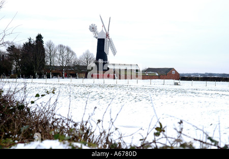 Moulin à vapeur Skidby qui au cours de l'hiver Banque D'Images