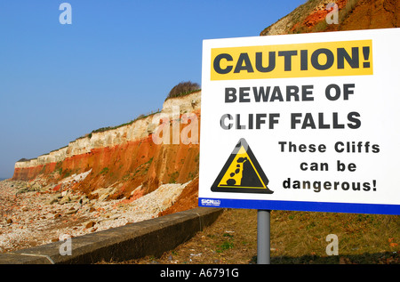 Signe de l'érosion des falaises à hunstanton, Norfolk, Angleterre Banque D'Images