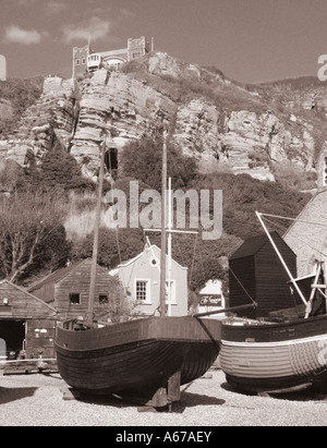 Un vieux à la vue de Hasting, Kent. Banque D'Images