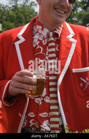 Club d'aviron de Kingston. Blazer rouge club d'aviron, passepoil blanc et cravate club. Henley Royal Regatta Henley on Thames Oxfordshire Angleterre Royaume-Uni 2006 HOMER SYKES Banque D'Images