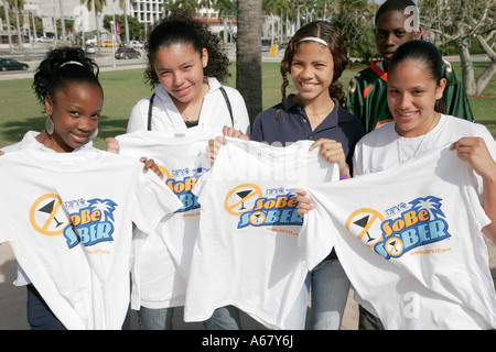 Miami Florida, Bayfront Park, Drug Free Youth in Town DFYIT club, anti-addiction programme organisation à but non lucratif, adolescents adolescents adolescents adolescents adolescents adolescents adolescents adolescents, stu Banque D'Images