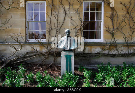 Statue de John Henry Cardinal Newman (1801-1890) à Trinity Collège Banque D'Images