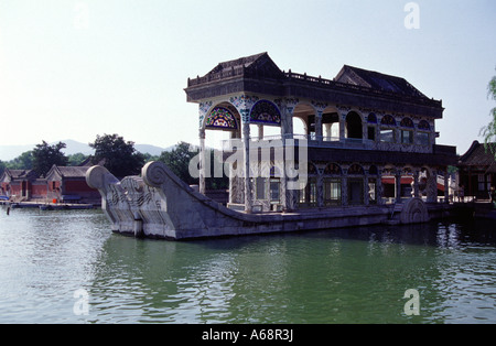En bateau sur le Lac de Kunming au Palais d'été. Beijing. Chine Banque D'Images